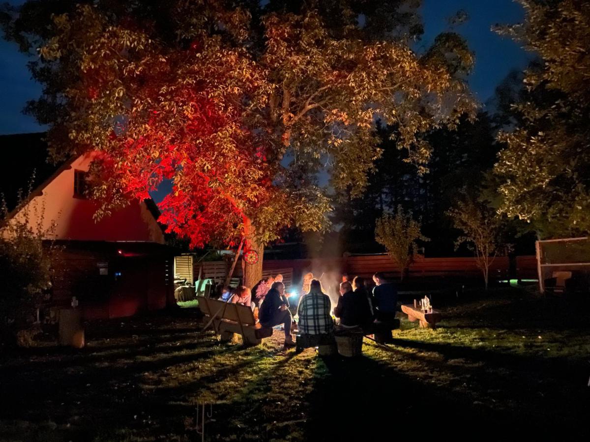 Ferienhaus Backesgarten Fuer 22 Personen Neichen Dış mekan fotoğraf