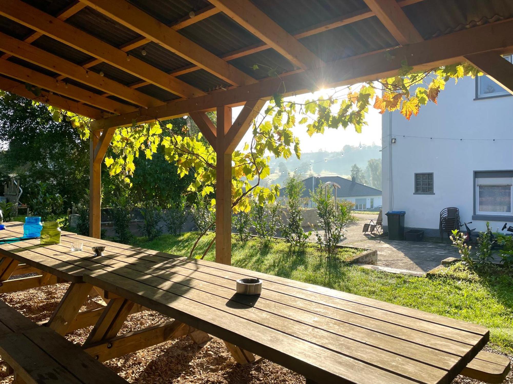 Ferienhaus Backesgarten Fuer 22 Personen Neichen Dış mekan fotoğraf