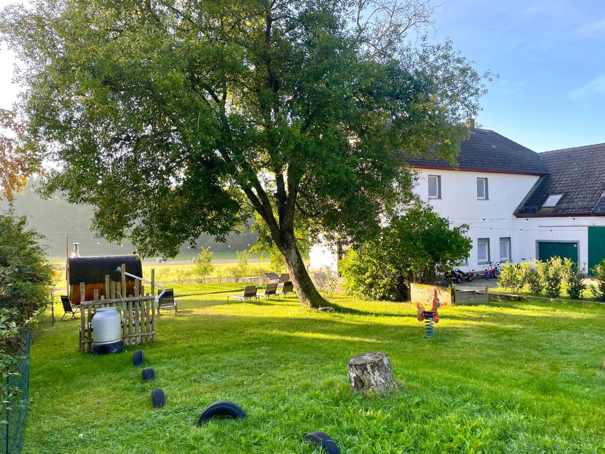 Ferienhaus Backesgarten Fuer 22 Personen Neichen Dış mekan fotoğraf