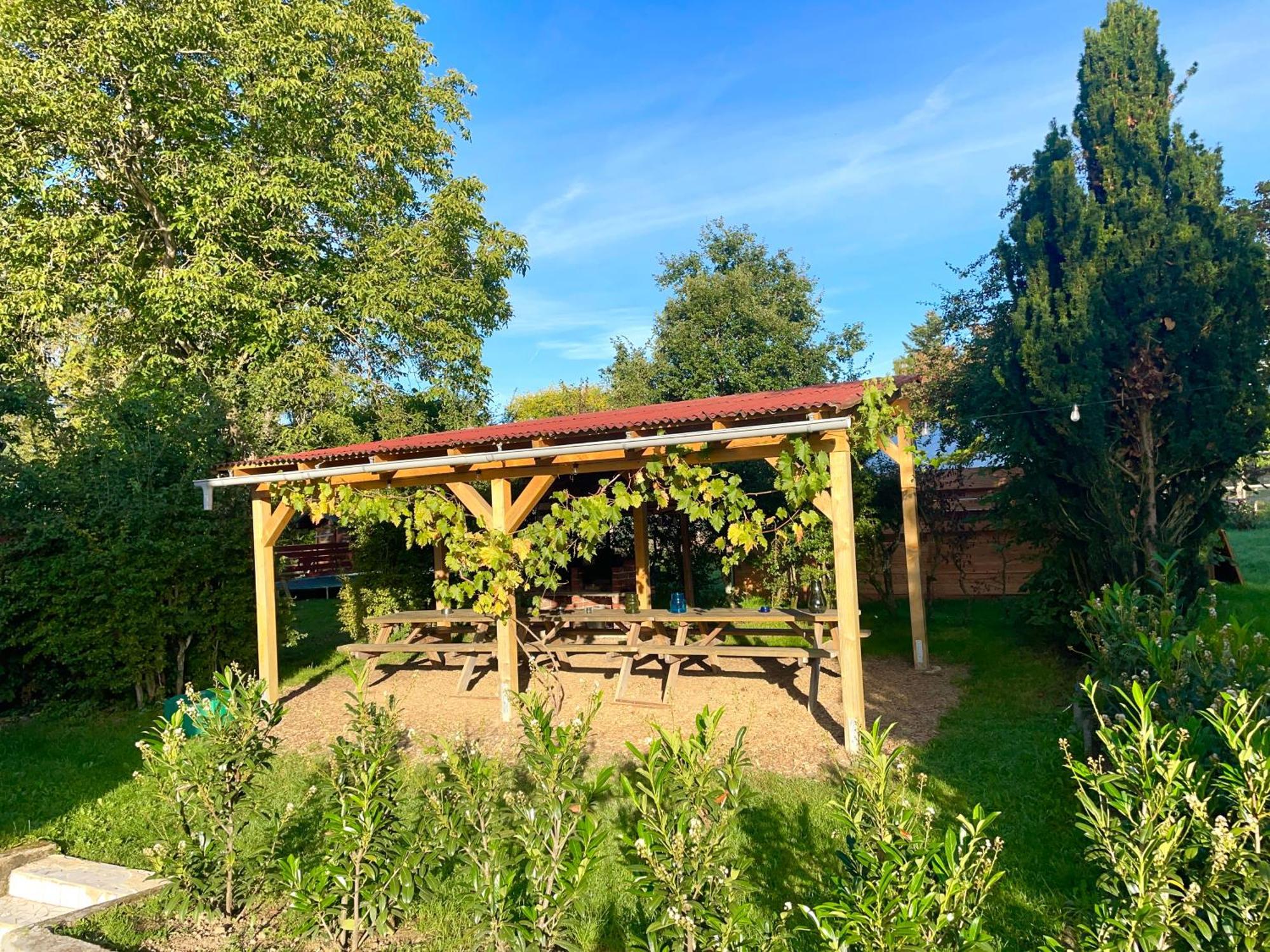 Ferienhaus Backesgarten Fuer 22 Personen Neichen Dış mekan fotoğraf